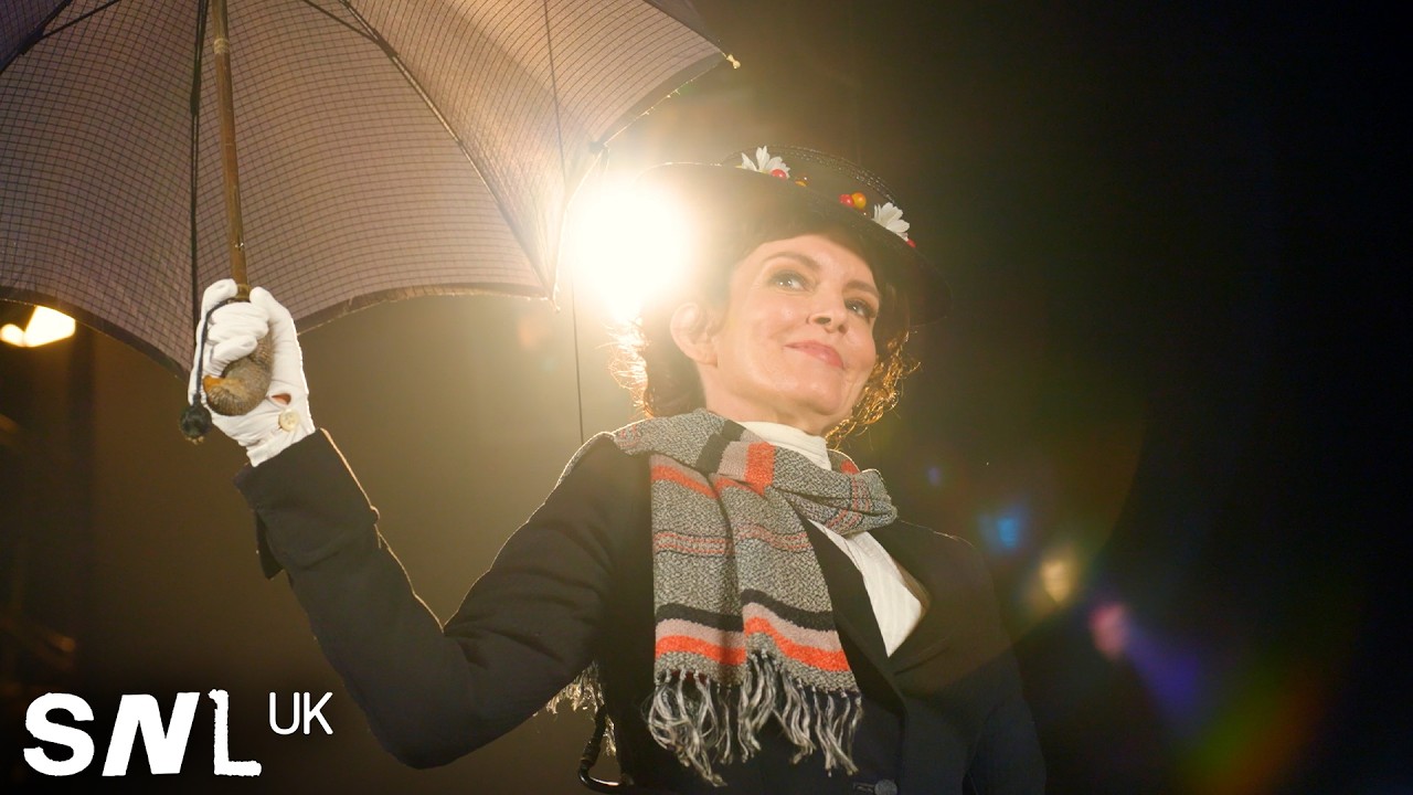 Tina Fey - Μια σχεδόν τέλεια οικοδέσποινα #SNLUK #SaturdayNightLive #SNL - YouTube