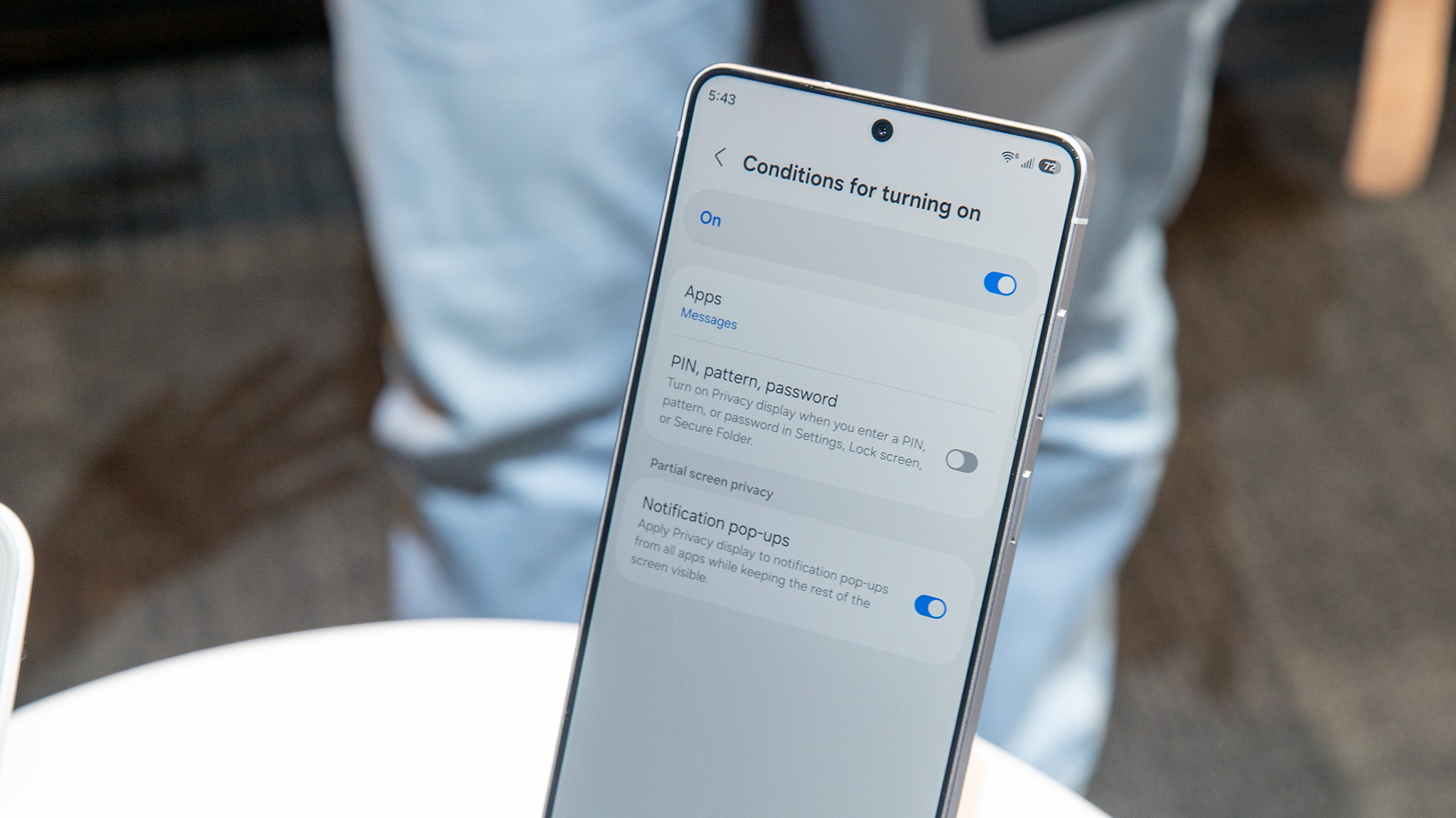 Δοκιμή της οθόνης απορρήτου στο Samsung Galaxy S26 Ultra
