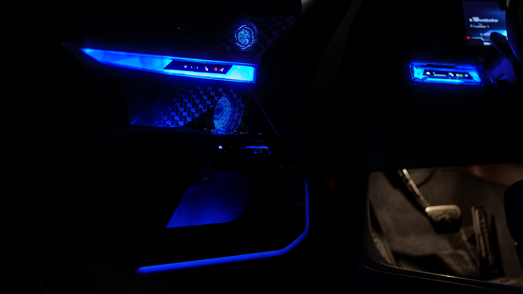 Αναθεώρηση BMW i7 M70 2026.