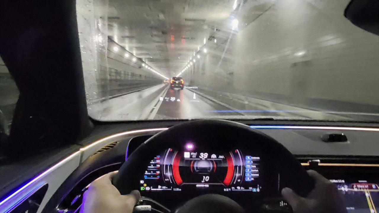 2026 Mercedes-AMG E53 Hybrid Wagon HUD.