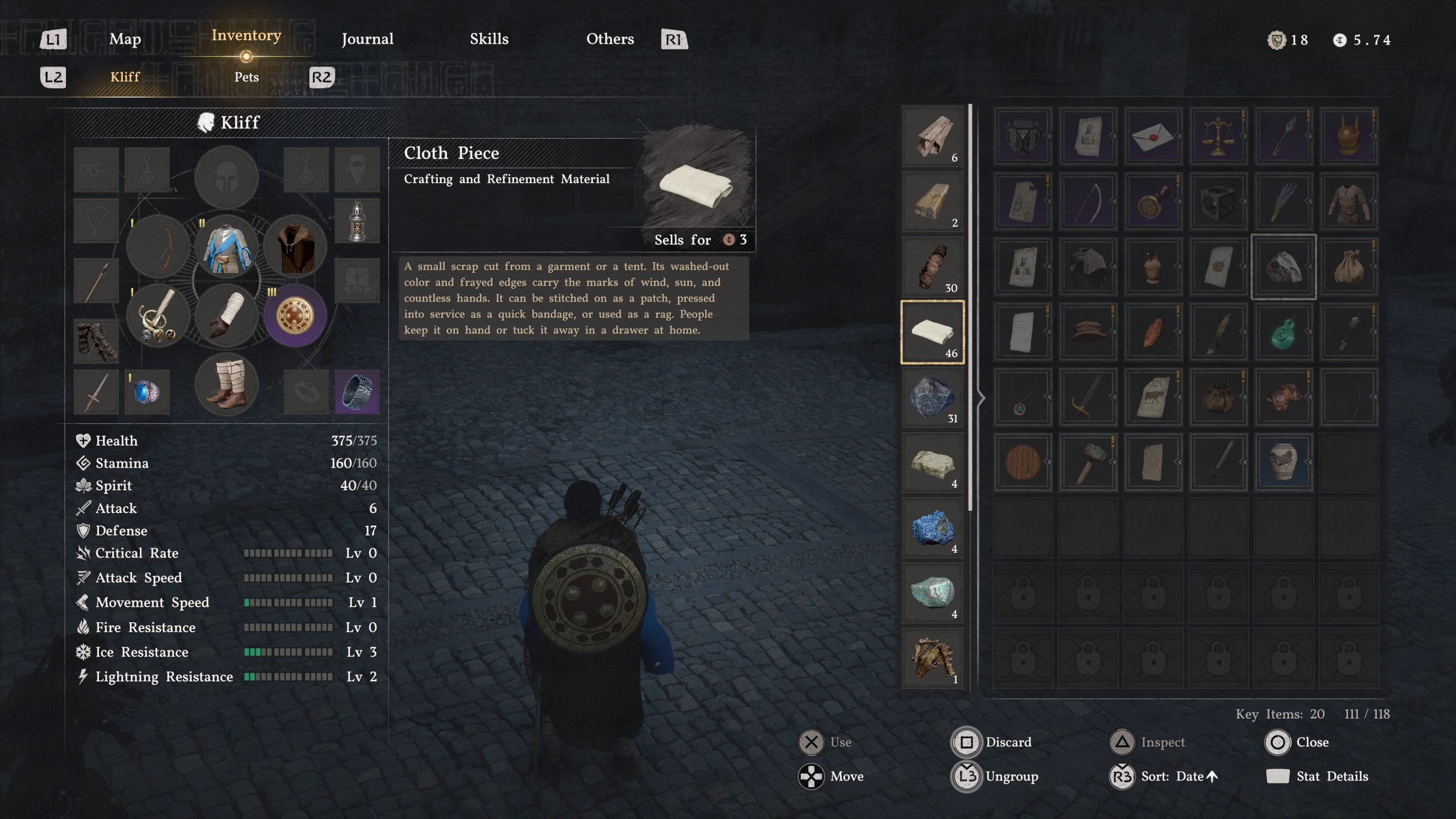 Η οθόνη απογραφής του παιχνιδιού για τον χαρακτήρα Kliff στο Crimson Desert είναι ορατή, εμφανίζοντας διάφορα αντικείμενα και στατιστικά, συμπεριλαμβανομένου ενός επισημασμένου υφάσματος που περιγράφεται ως υλικό χειροτεχνίας και βελτίωσης με τιμή πώλησης 3.