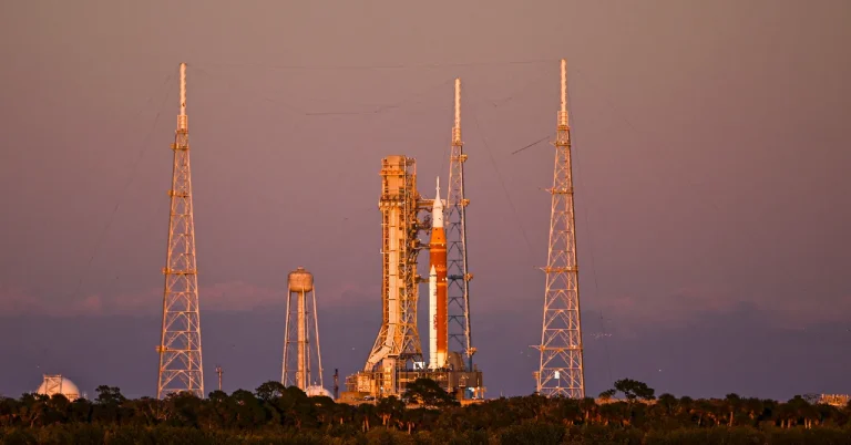 Η NASA καθυστερεί την εκτόξευση της σεληνιακής αποστολής Artemis II για άλλη μια φορά