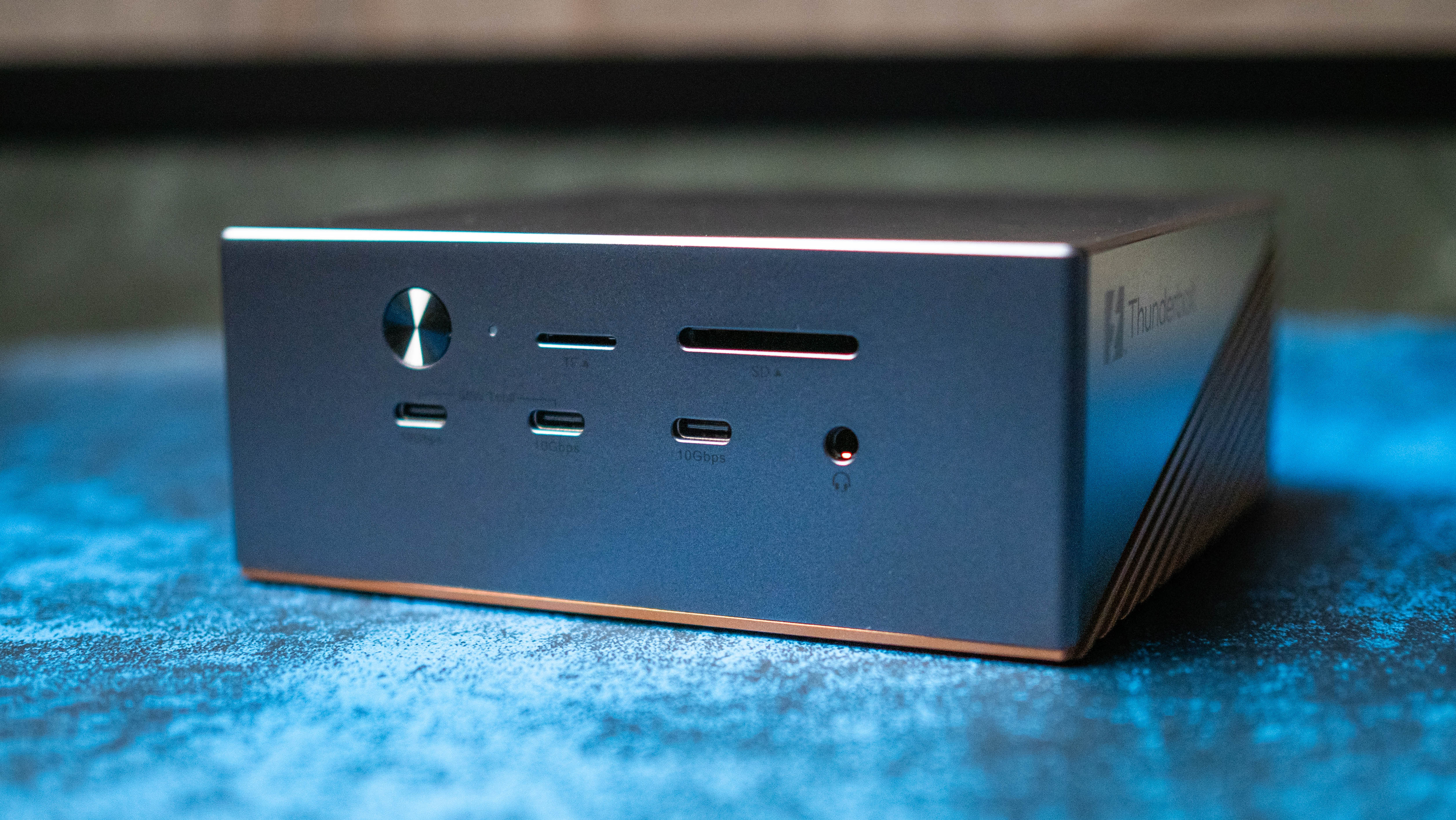 UGREEN 17-σε-1 Maxidok Thunderbolt 5 κριτική στο Android Central