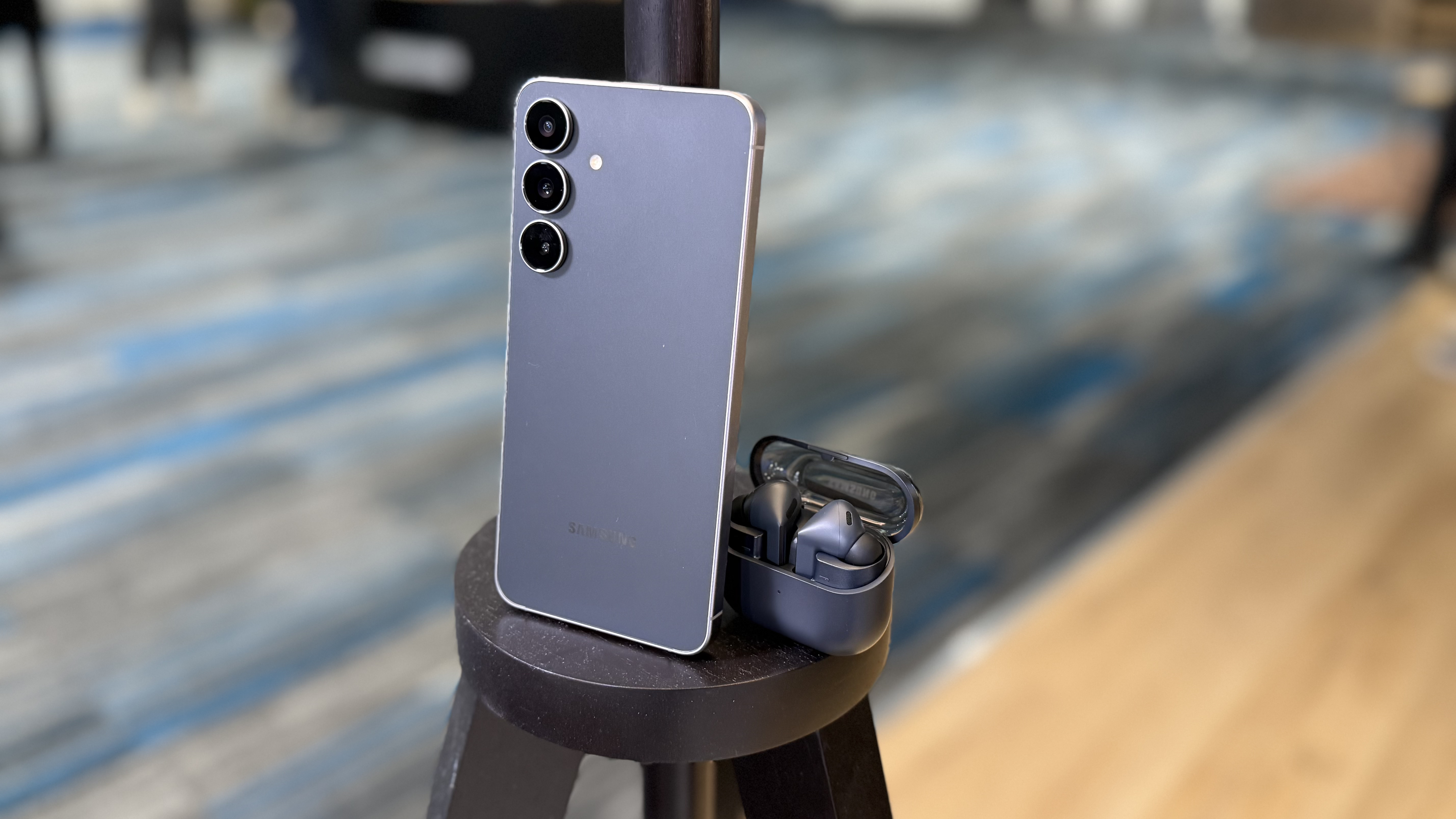 Η Samsung παρουσιάζει το νέο οικονομικό της S25 FE