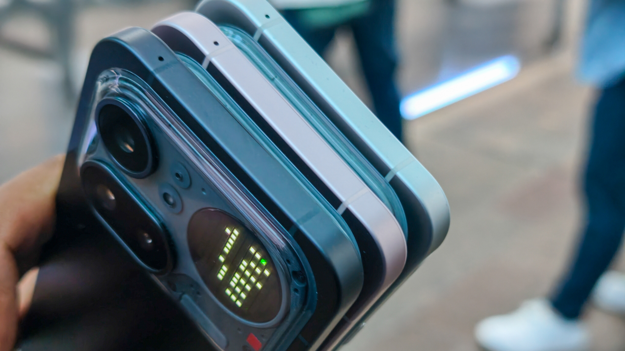 Nothing Phone 4a Pro Colors από την κυκλοφορία στο Λονδίνο