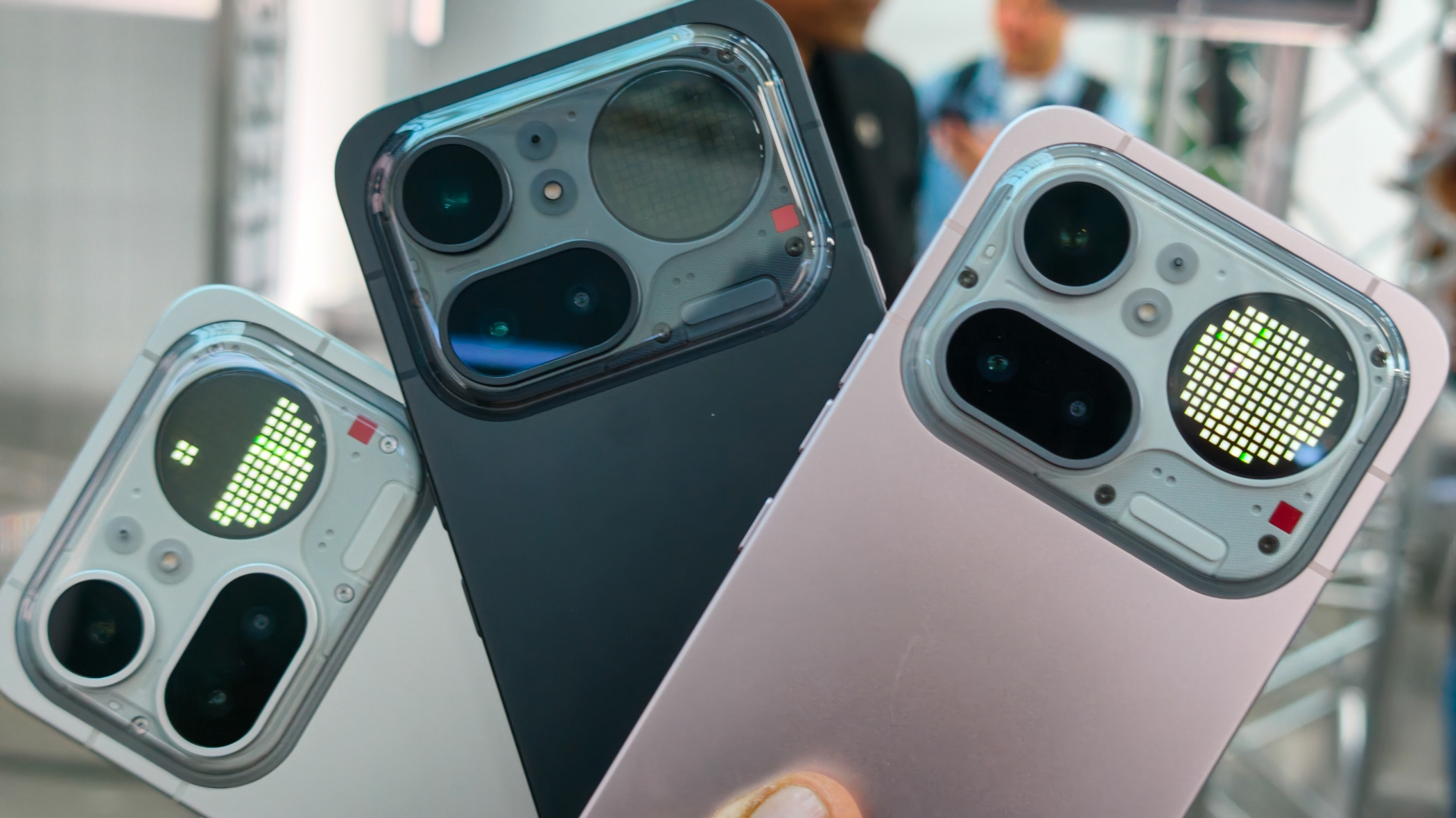 Nothing Phone 4a Pro Colors από την κυκλοφορία στο Λονδίνο