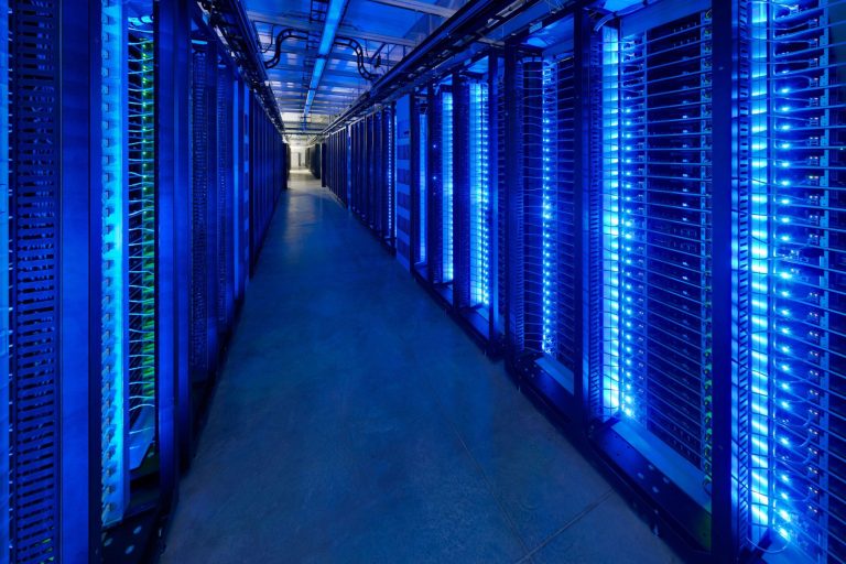 Data centers: Η έλλειψη επαρκούς ασφαλιστικής κάλυψης αποθαρύνει τους επενδυτές –