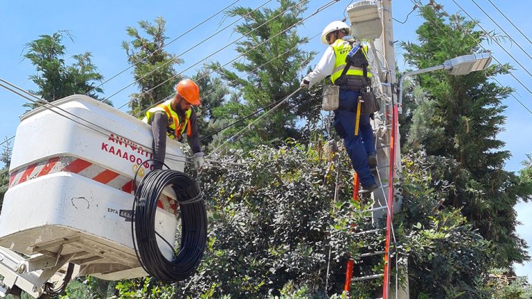200 νέοι FTTH συνδρομητές την ημέρα και υπηρεσία φωνής από τον Ιούλιο — InfoCom