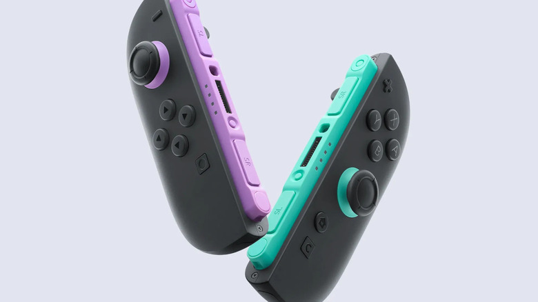 Δύο αποσπώμενα χειριστήρια Nintendo Switch 2 Joy-Con 2