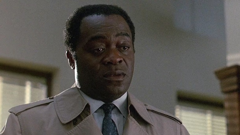 Ο Alonzo Mosely κοιτάζει άτονα