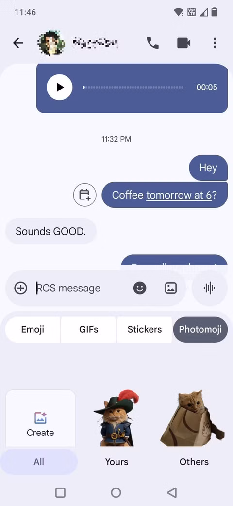 Στιγμιότυπο οθόνης που δείχνει την επιλογή Photomoji στο Google Messages