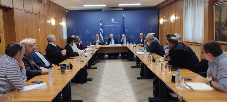 Αφθώδης πυρετός: Πώς θα δοθούν οι αποζημιώσεις για το γάλα στη Λέσβο –