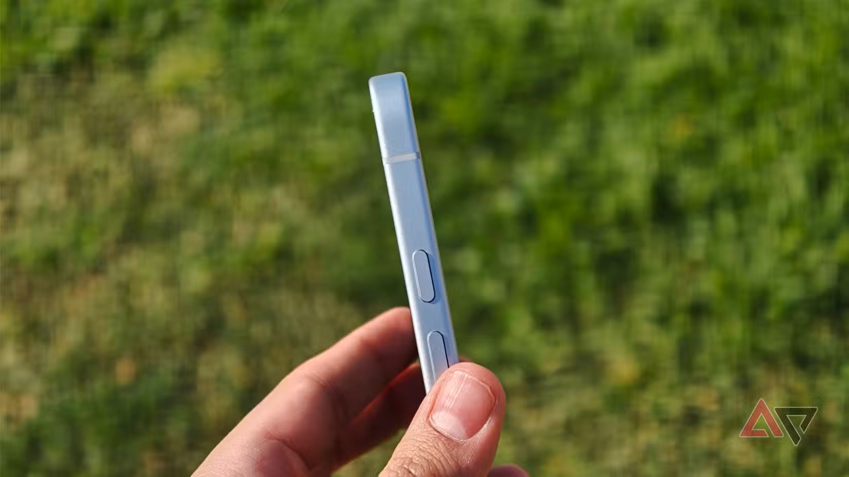 Πλαϊνό προφίλ του Google Pixel 10a