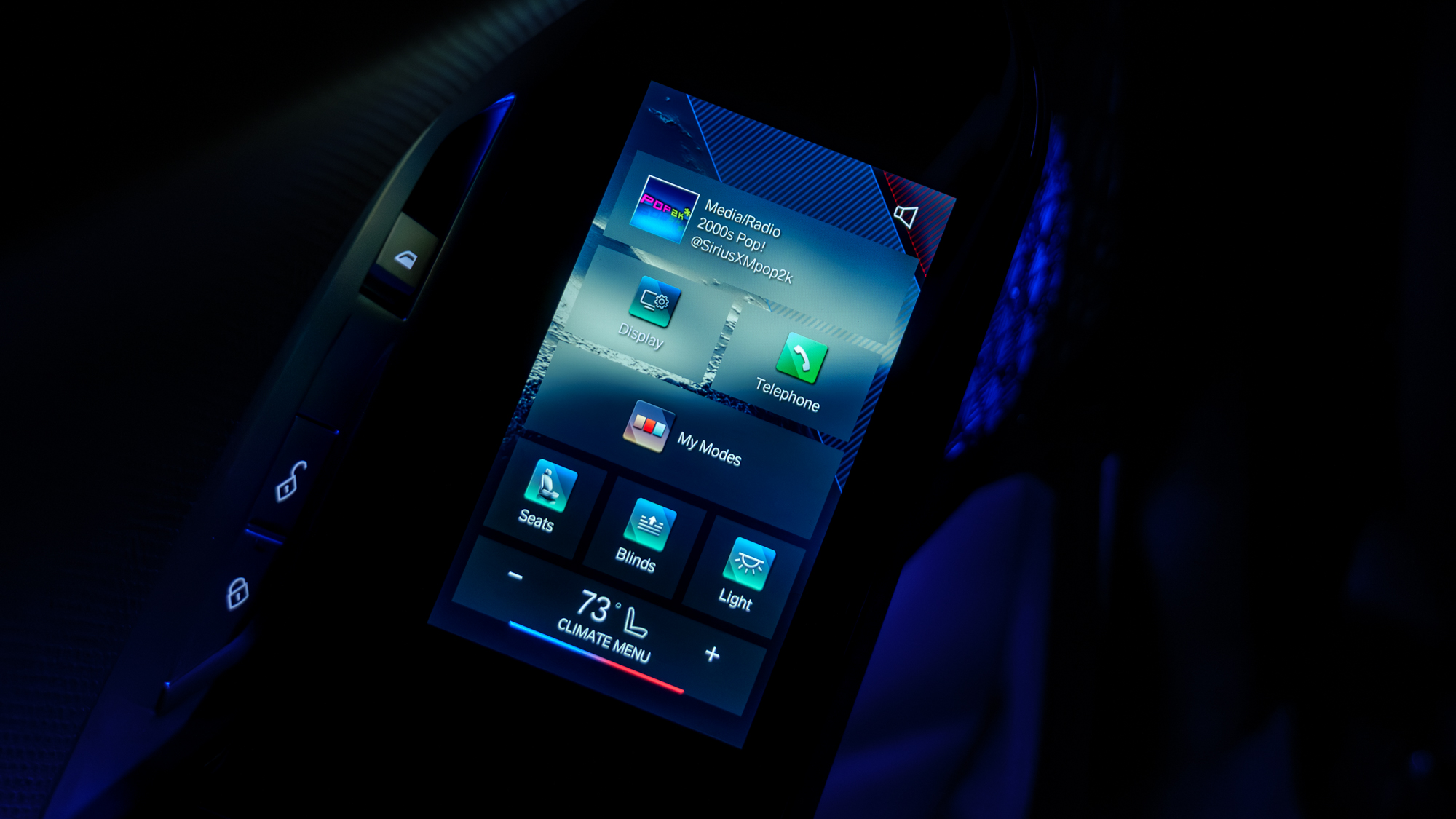 Αναθεώρηση BMW i7 M70 2026.