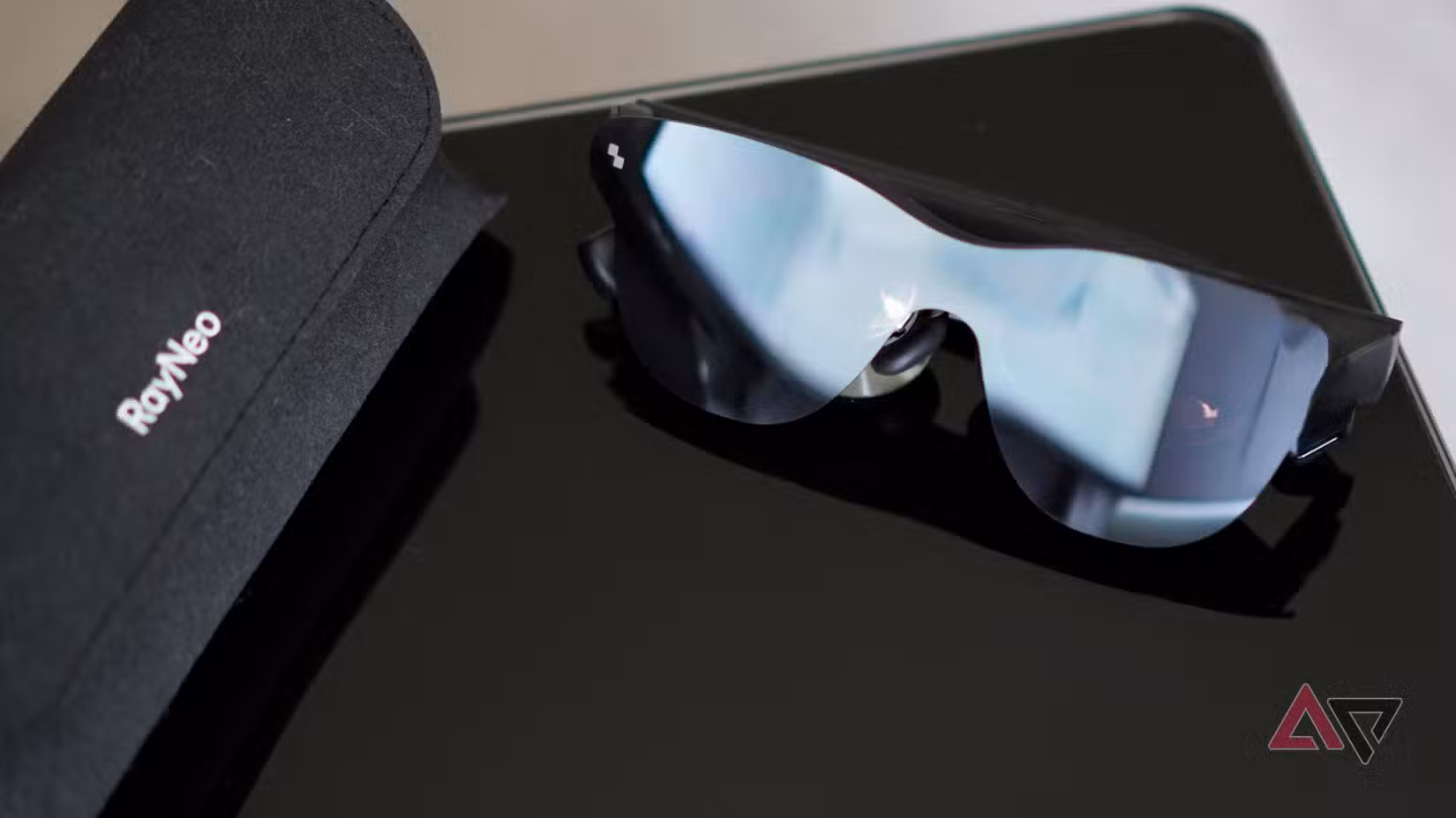 The RayNeo Air 4 Pro's mirrored front panel
