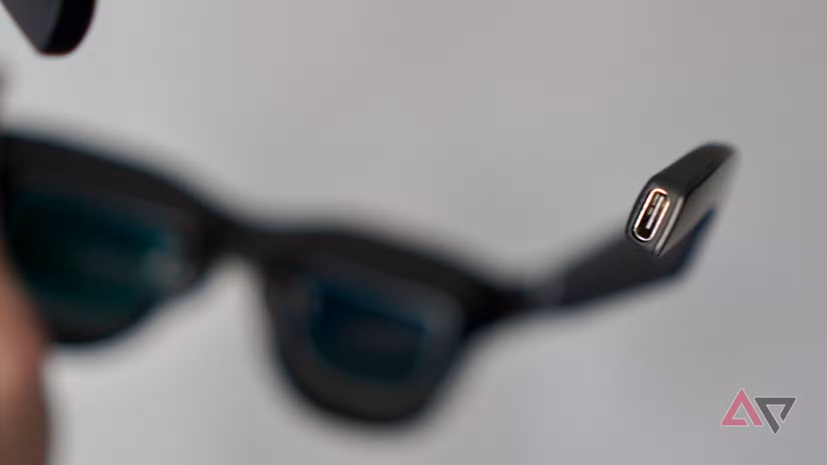 RayNeo Air 4 Pro USB port