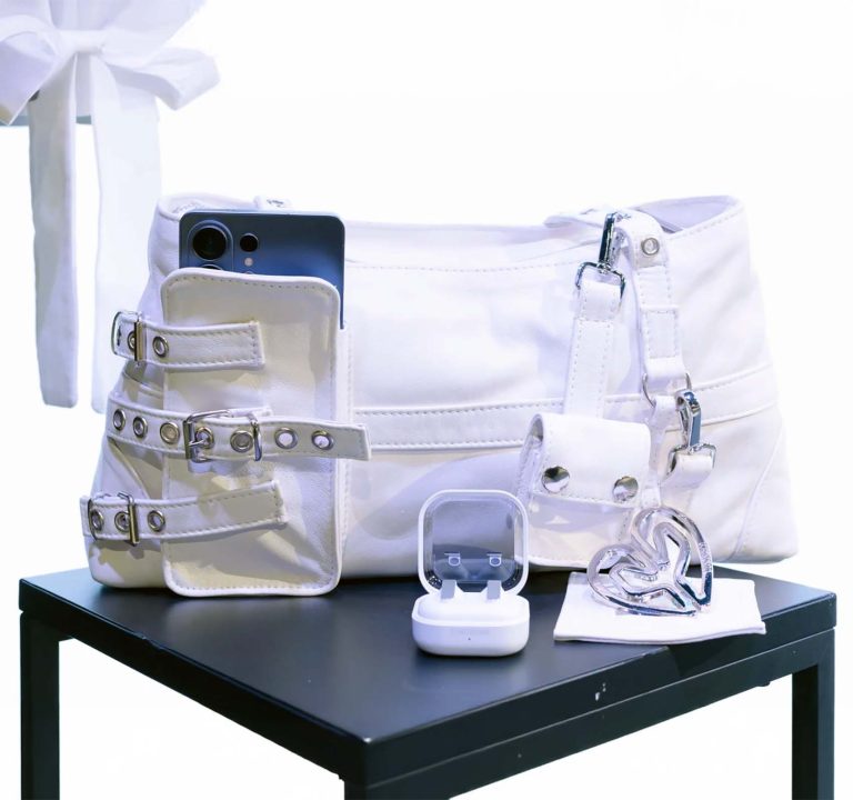 Samsung x DOMINNICO: Η limited edition τσάντα που σχεδιάστηκε για το Galaxy S26 Ultra