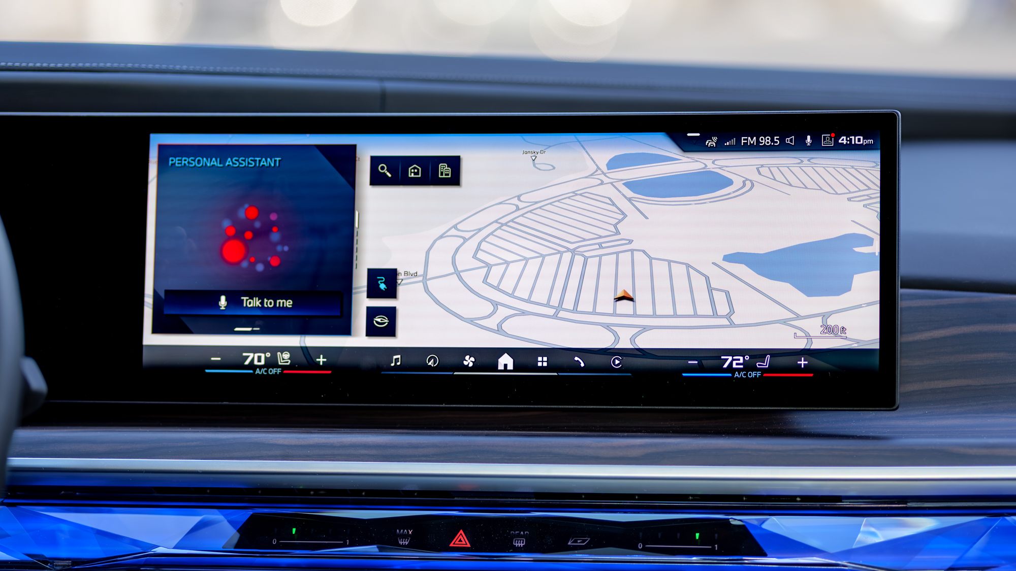 Αναθεώρηση BMW i7 M70 2026.