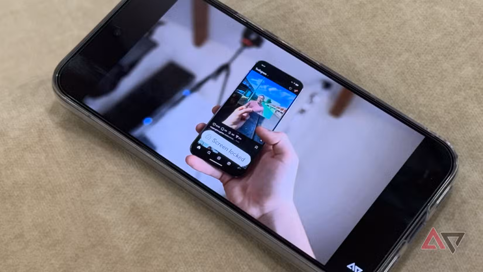 Η οθόνη είναι κλειδωμένη στην εφαρμογή YouTube